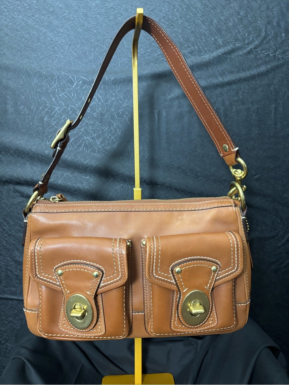 Vintage Coach Legacy Turnlock F12868 Whiskey / Tan Leather Shoulder Bag Y2K